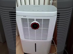 Mały odwilżacz domowy 220V o pojemności 2,2 l